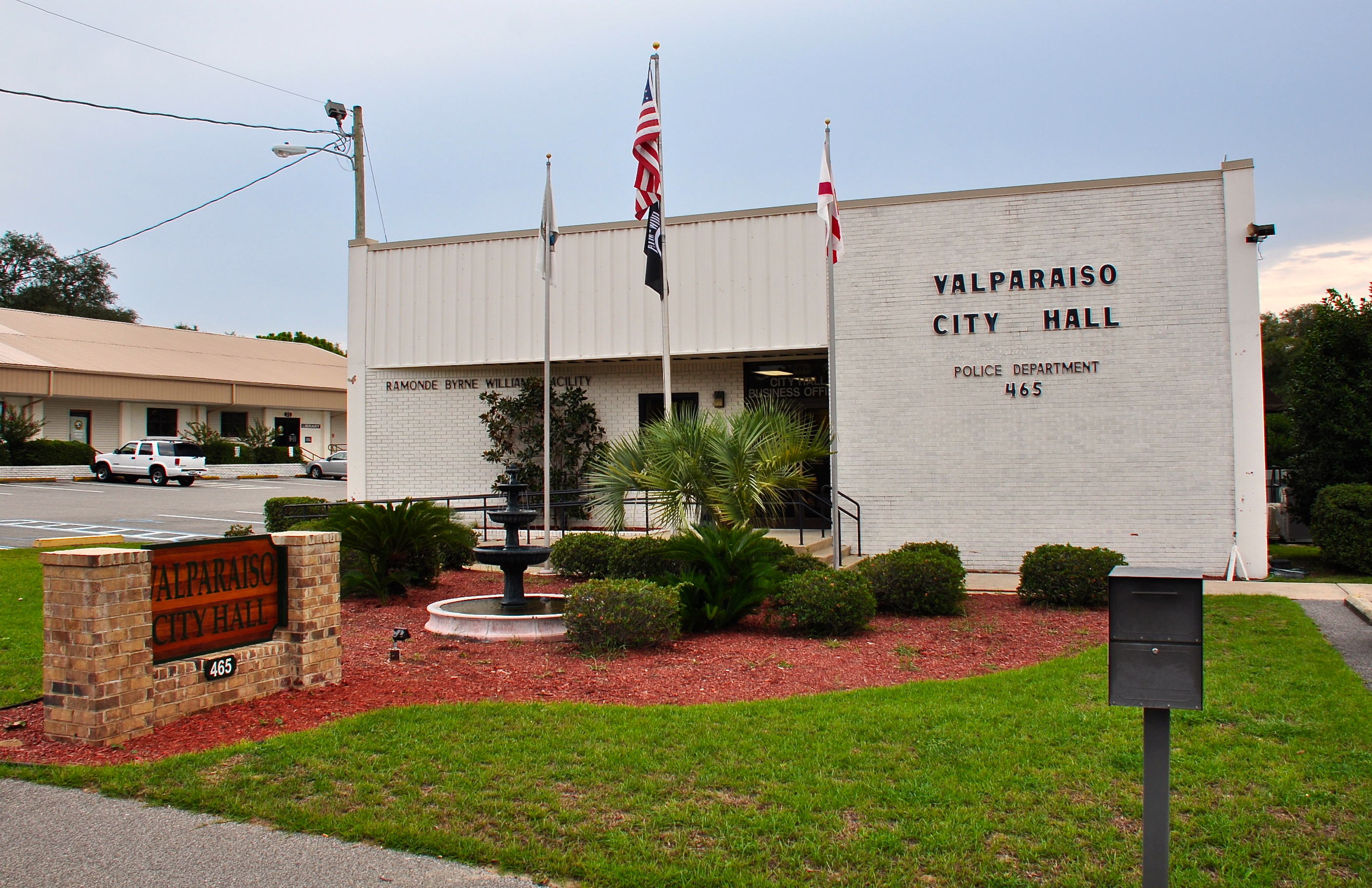 Administrative Assistant Salary in Valparaiso, Florida